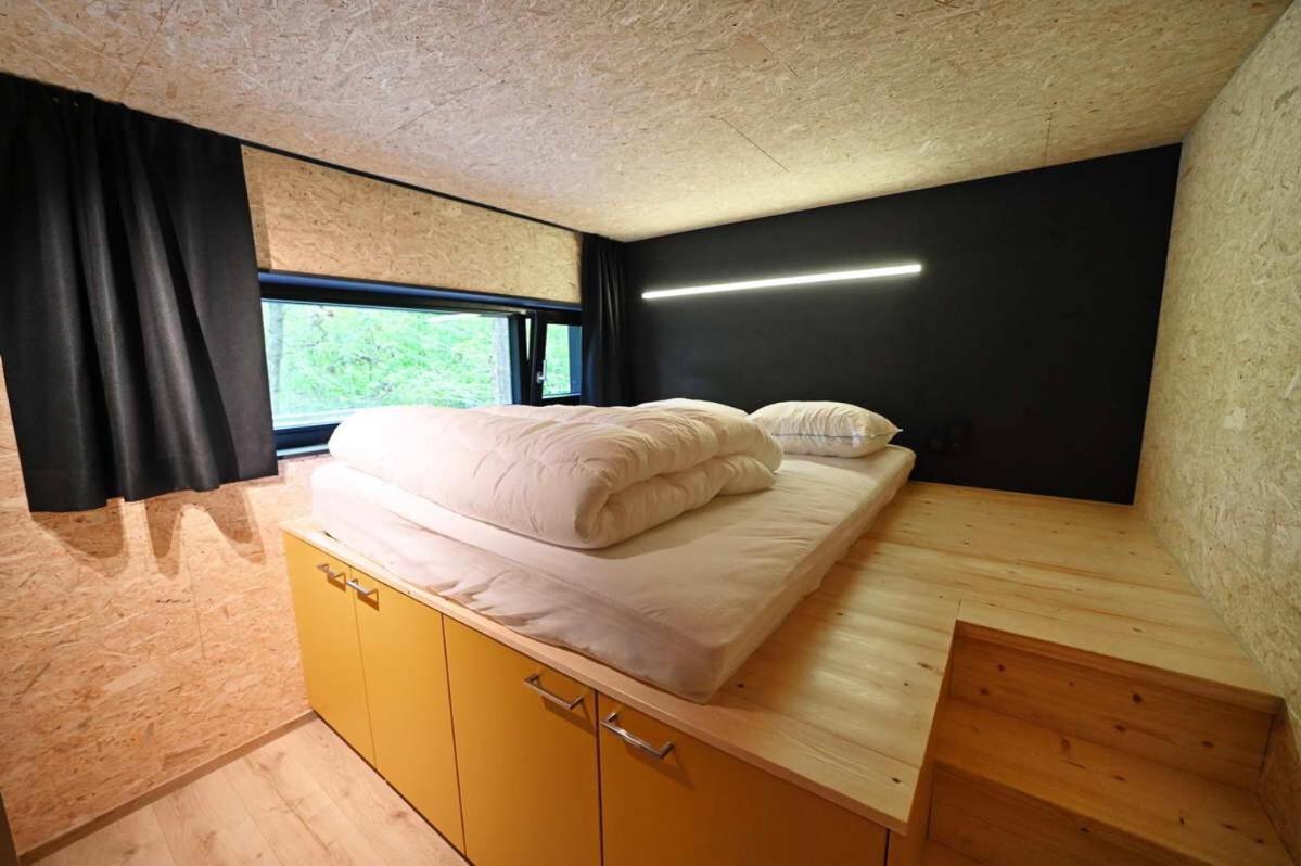 Forest Cube Oignies Exterior foto